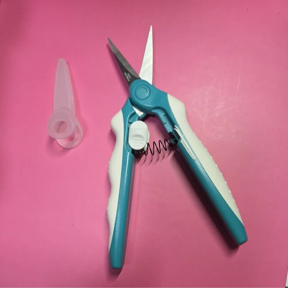 We R Comfort Craft Scissors-Spring Loaded Rubber Grips NEW - Picture 5 of 5